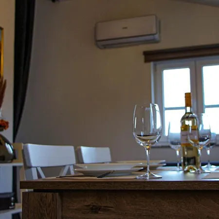 Kazeta Ankaran 別荘 スポージニ・スコーフィ